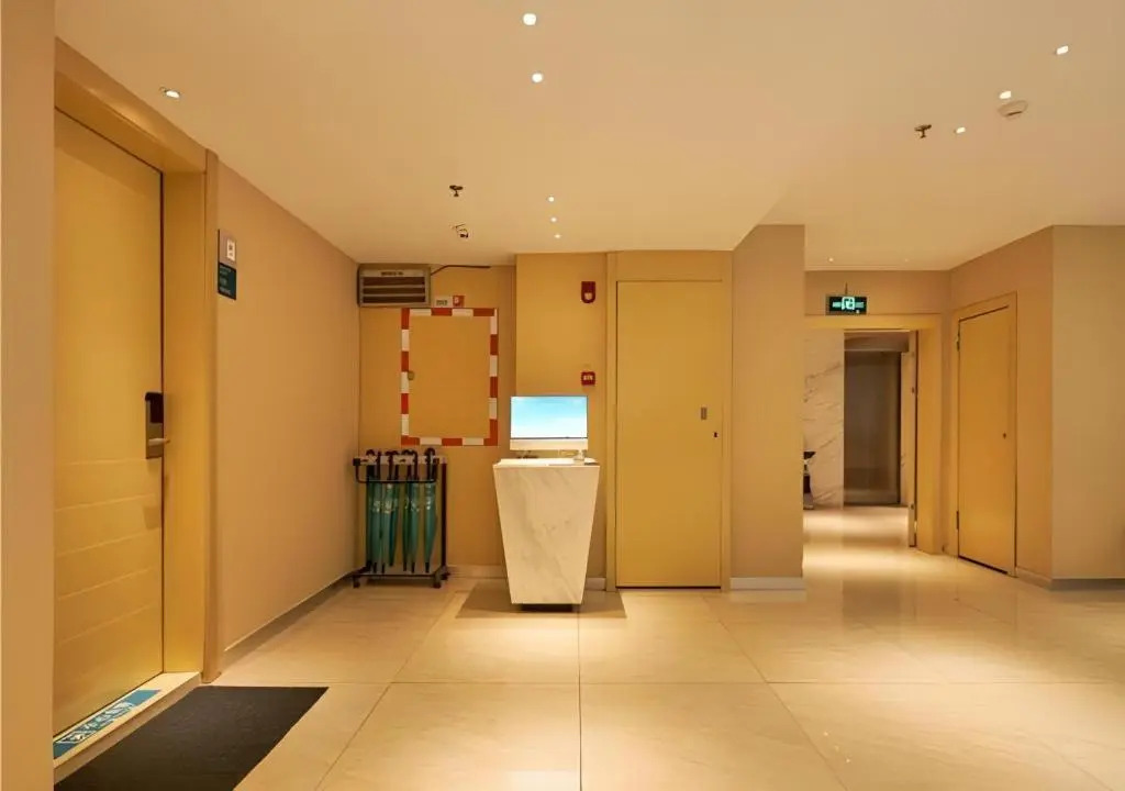 City Comfort Inn Liuzhou Wuxing Walking Street