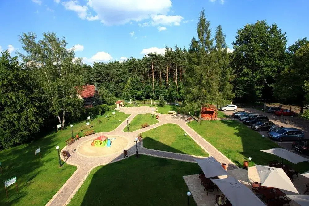 Hotel Modrzewiowy Dwór