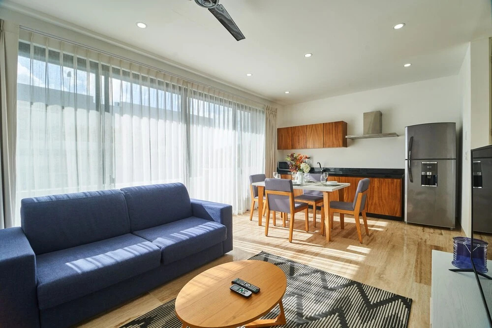 Amira Central 305 By Lockey