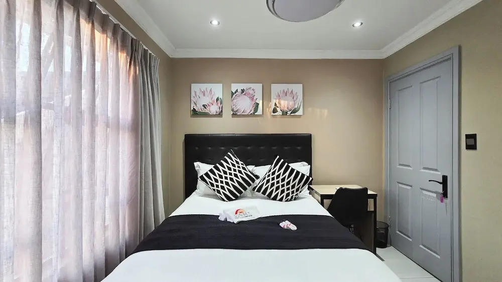 Sunset Events And Accommodation-East London