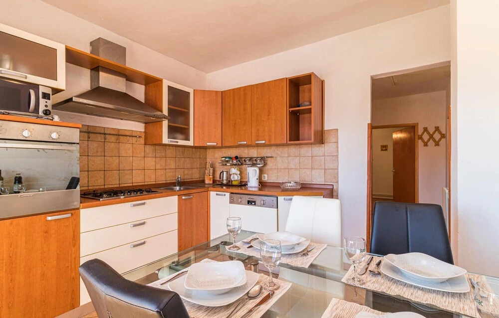 Nice Apartment in Pula With Wifi and 2 Bedrooms