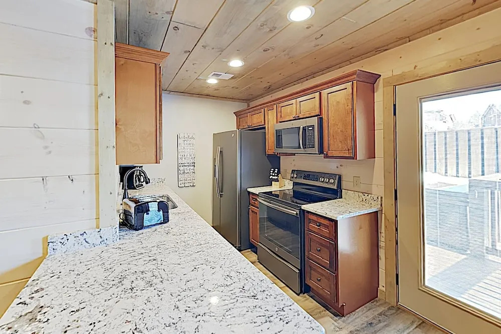 New Listing! Brand-new W/ Private Hot Tub 2 Bedroom Duplex