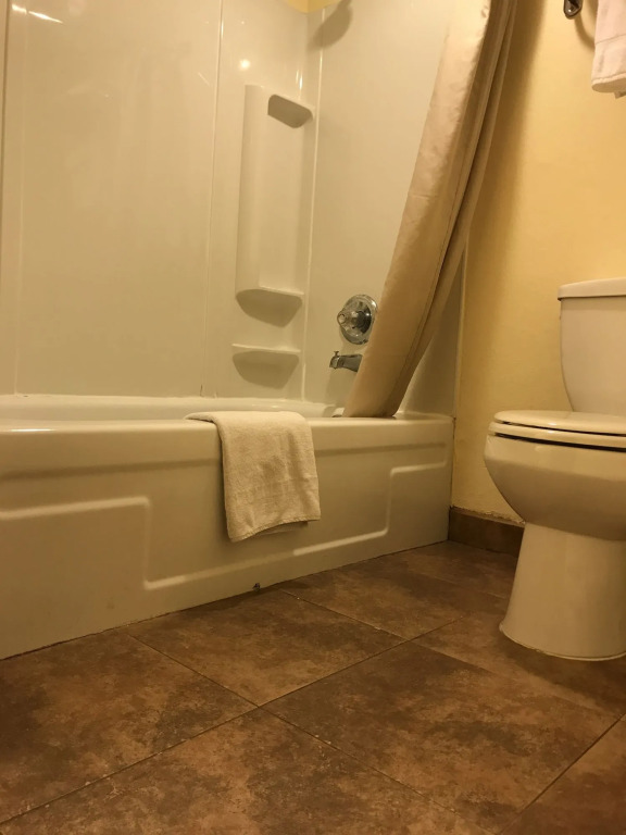 Americas Best Value Inn & Suites Anchorage Airport
