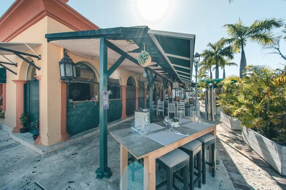 Amazing Waterfront 2BR Condo at Fishing Lodge B6