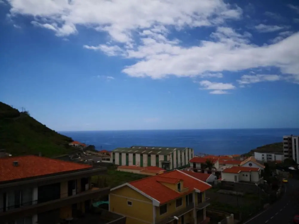 Impeccable 4-bed Apartment in Funchal