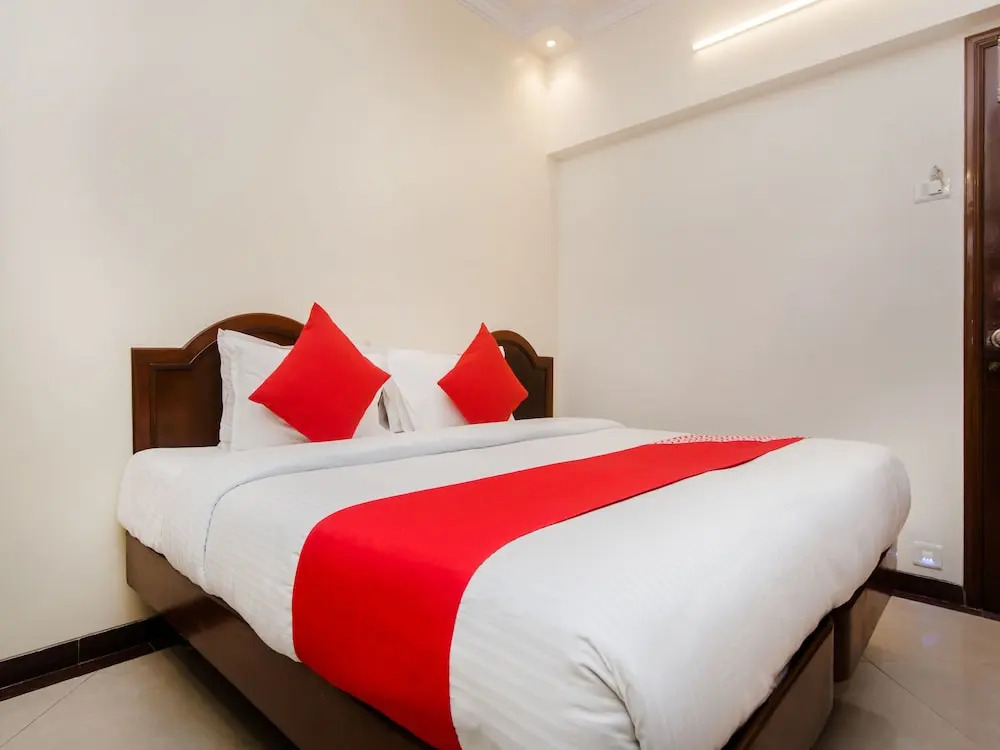 OYO 12749 Hotel Sagar