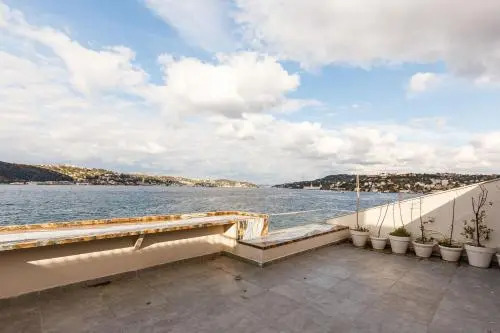 Luxurious Waterfront Mansion with Amazing Bosphorus View