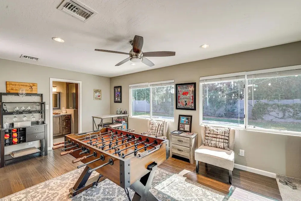 8 Mi to Old Town Scottsdale: Family Home!
