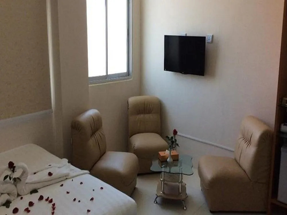 Star Max Hotel