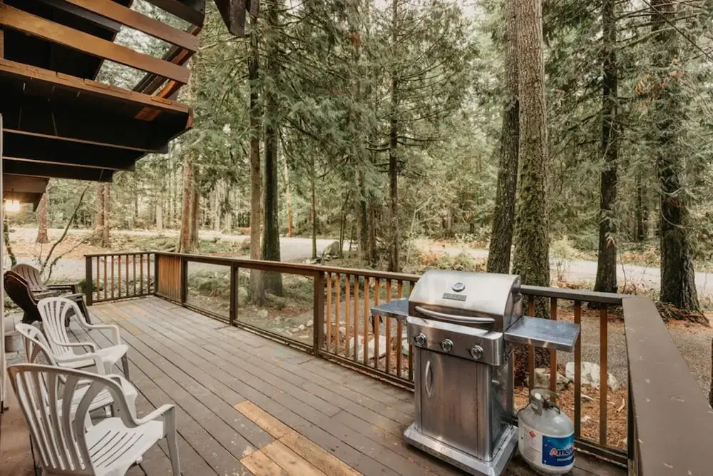 Glacier Springs Cabin 27 - A Private 2-story Pet-friendly Cabin Now With Wifi