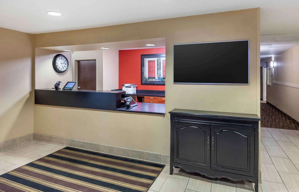 Extended Stay America Select Suites - Milwaukee - Wauwatosa