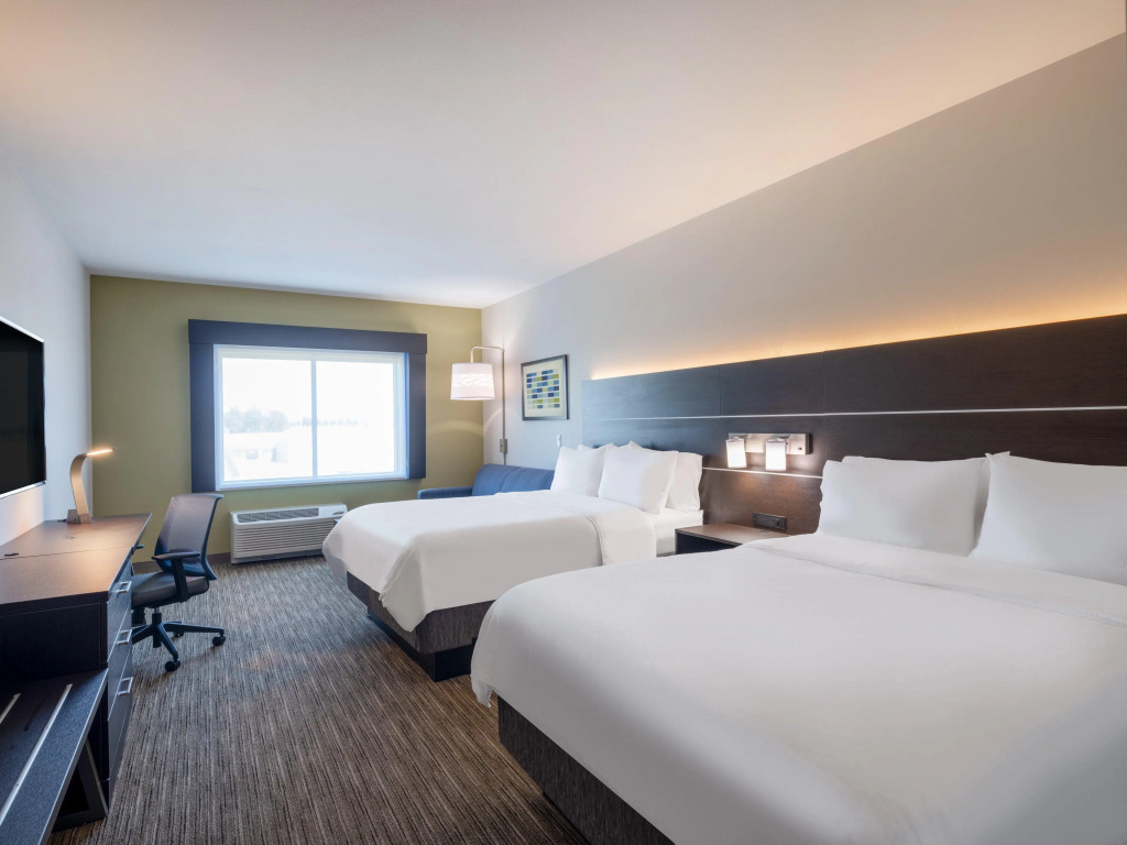 Holiday Inn Express & Suites - Watertown by IHG