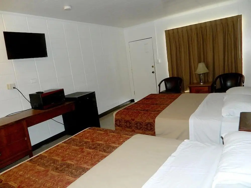 Country Inn LLC