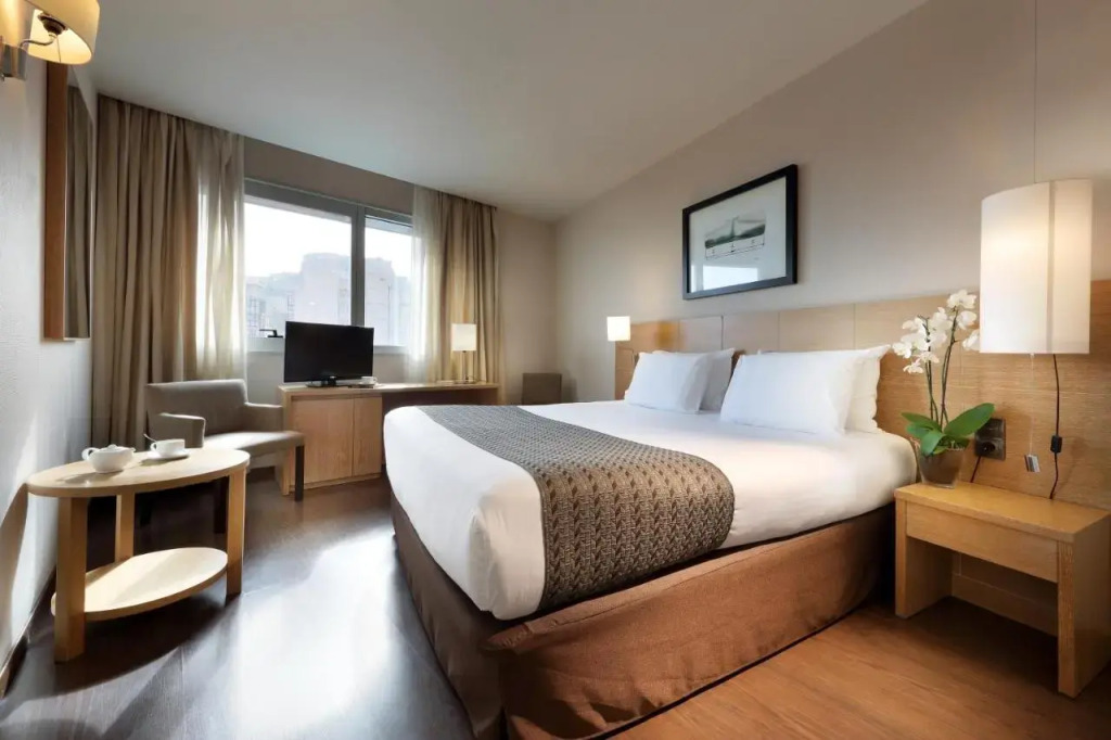 Отель Eurostars Lucentum