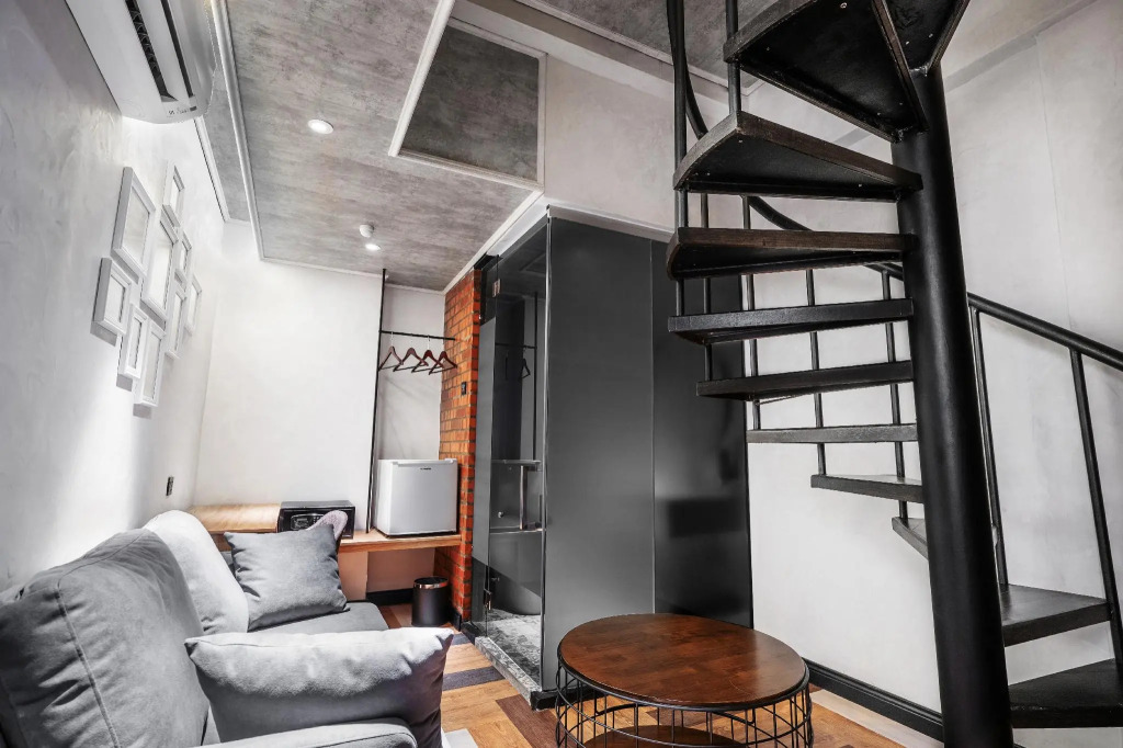 A&R Urban Hotel