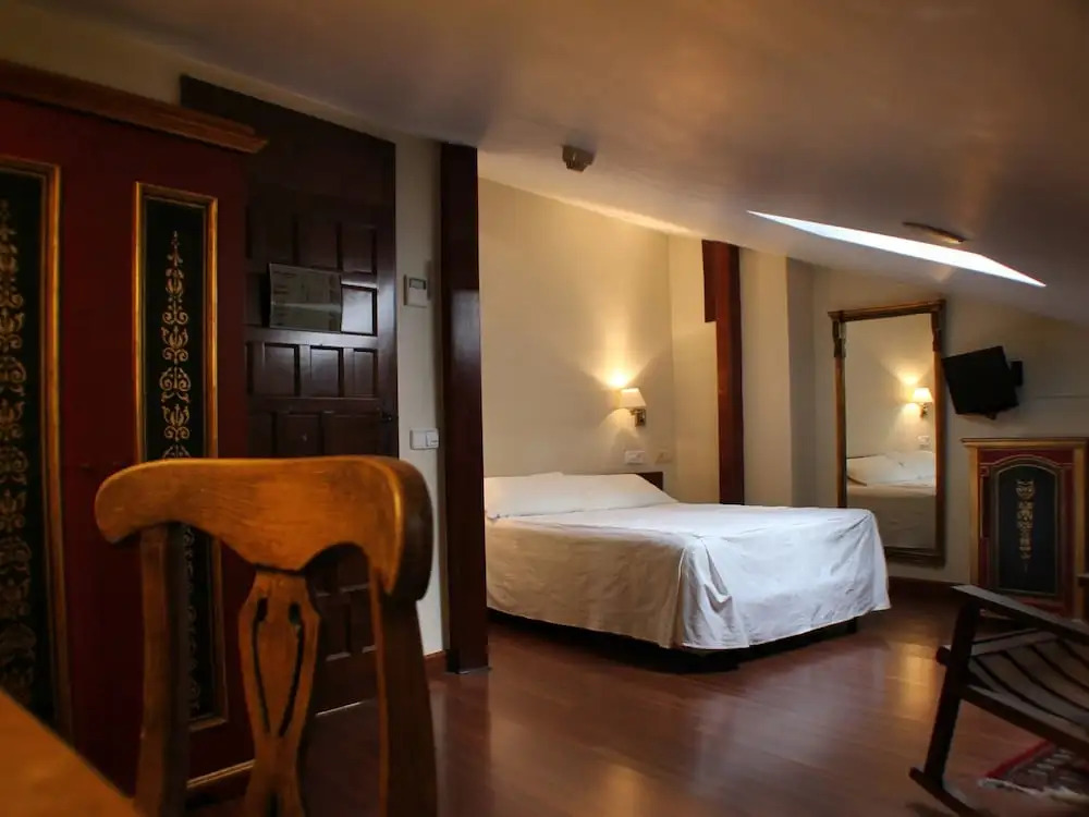 Hotel Microtel Placentinos