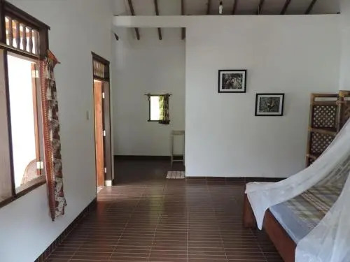 Riverside Guesthouse and Treks