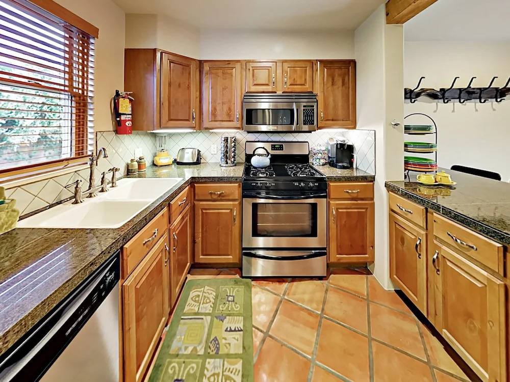 106 Monte Vista Place Condo Unit B 2 Bedrooms 3 Bathrooms Condo