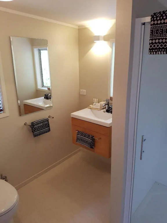 The Beach House Kawau