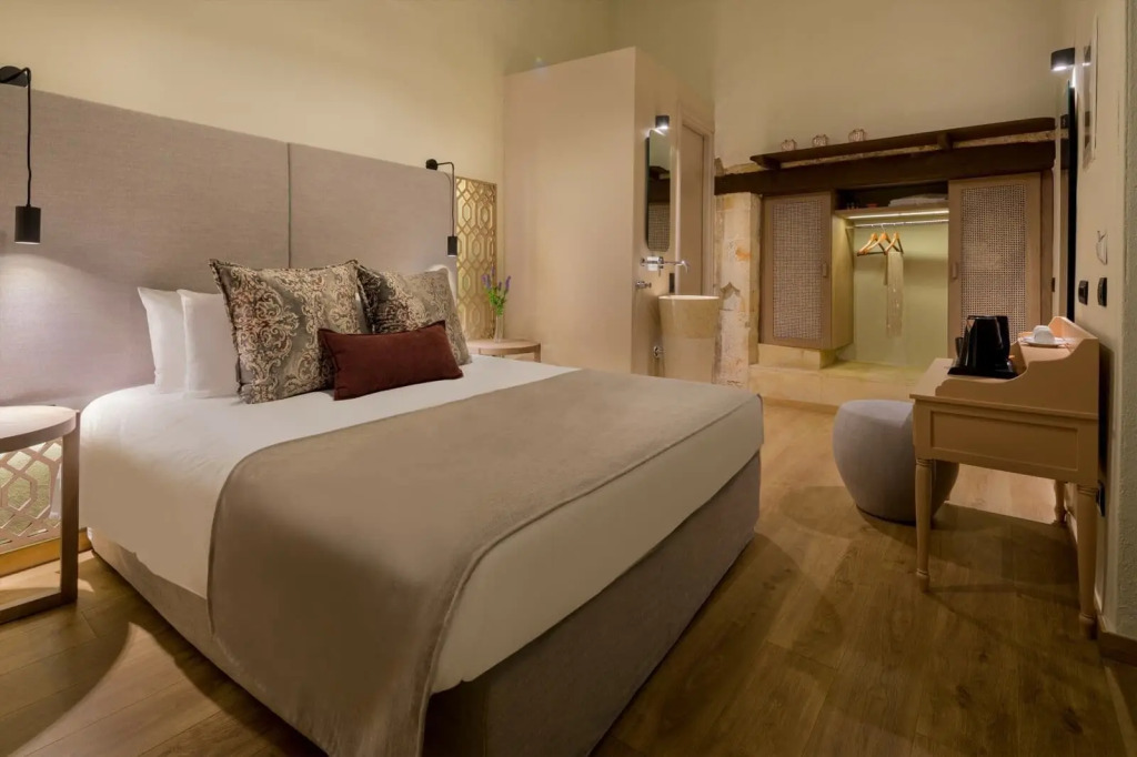 ELG Contessa Boutique Hotel