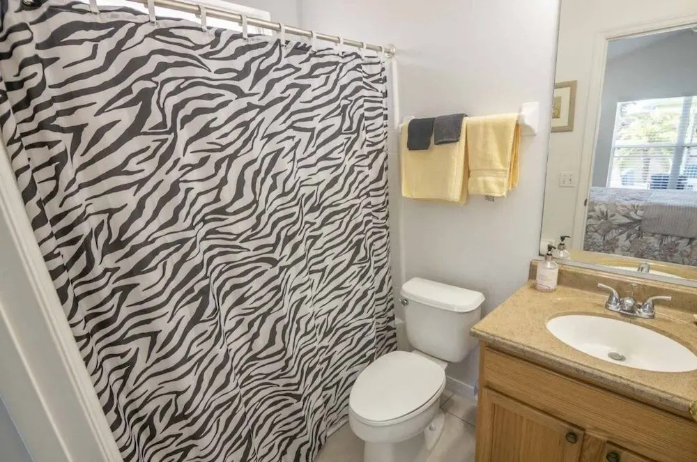 Golf Community Private Pool! 3 Bedroom Home by RedAwning