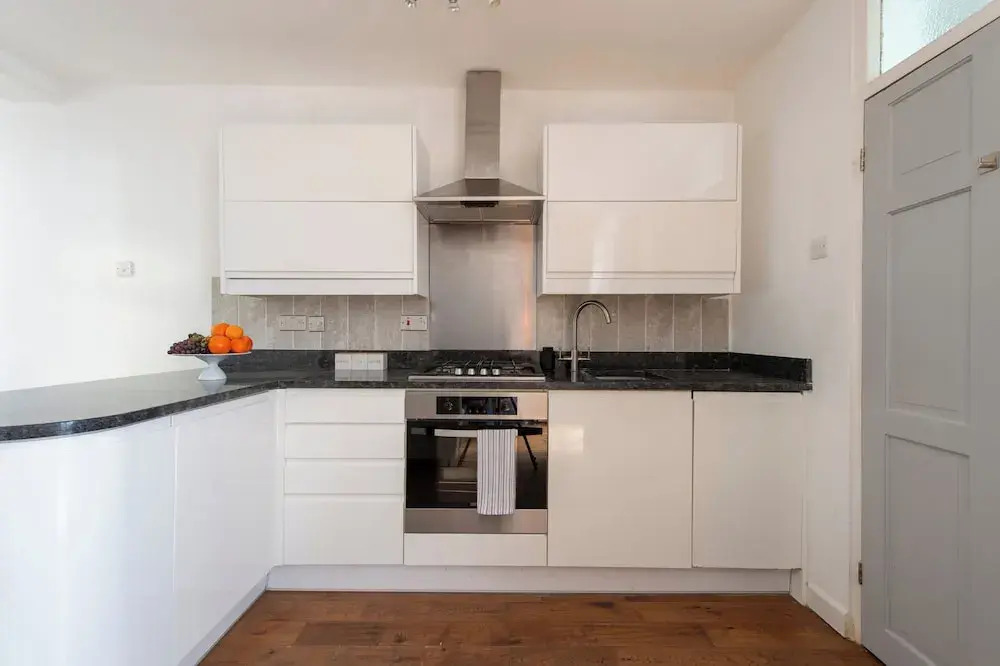 Stratford - Apartment - Sleeps 3 - Great Location