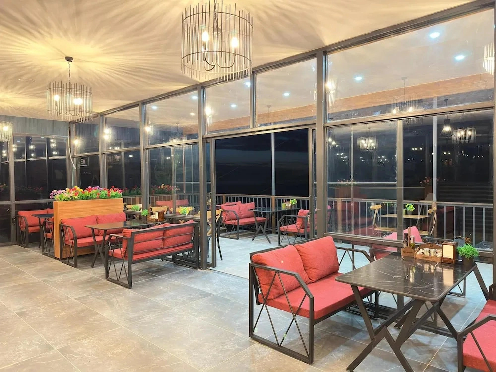 Bungaport Luxury Bungalows&Suits