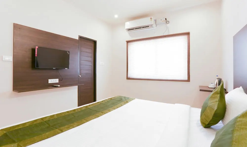 Treebo Hi Line Apartments Kalapatti