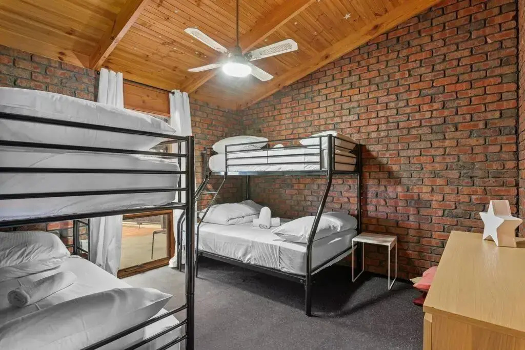 Black Pearl ~ Industrial-Chic in Silver Sands