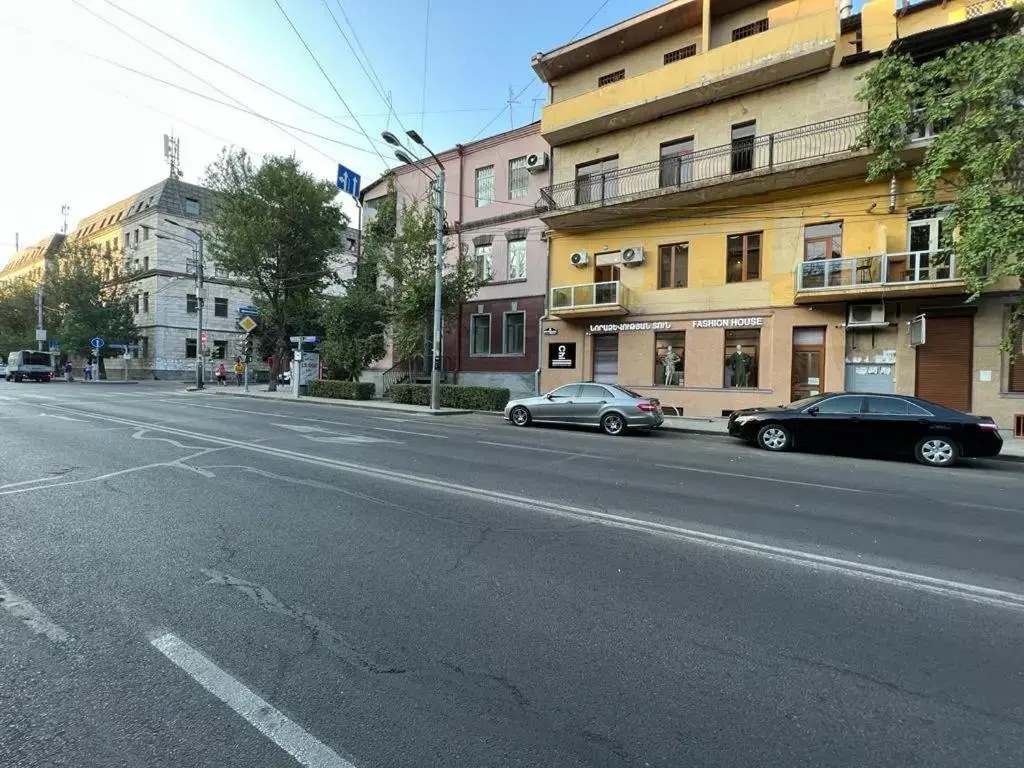 Tumanyan street 3 bedroom Deluxe apartment with Large Balcony TM662