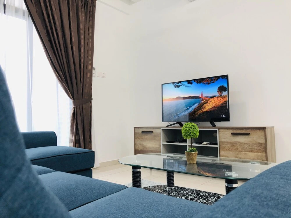 Midvalley Southkey Marina Residence By Elvis