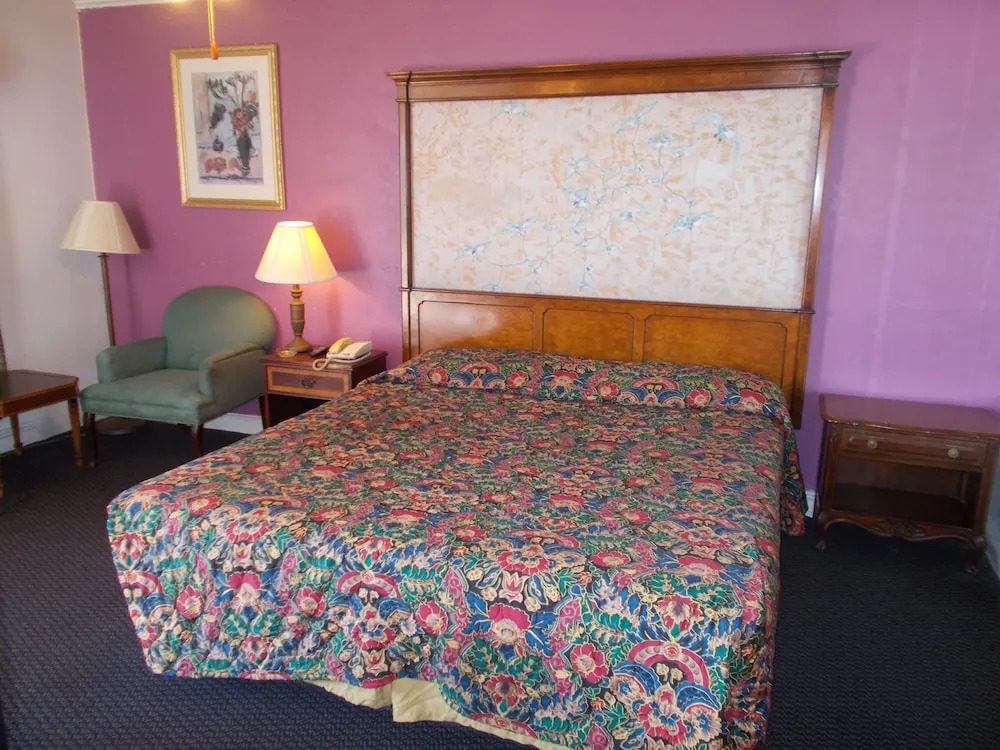 Hillside Motel