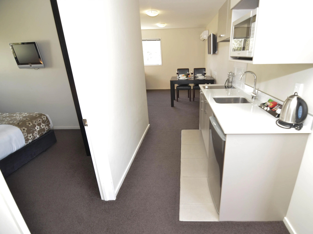 Quality Suites Amore
