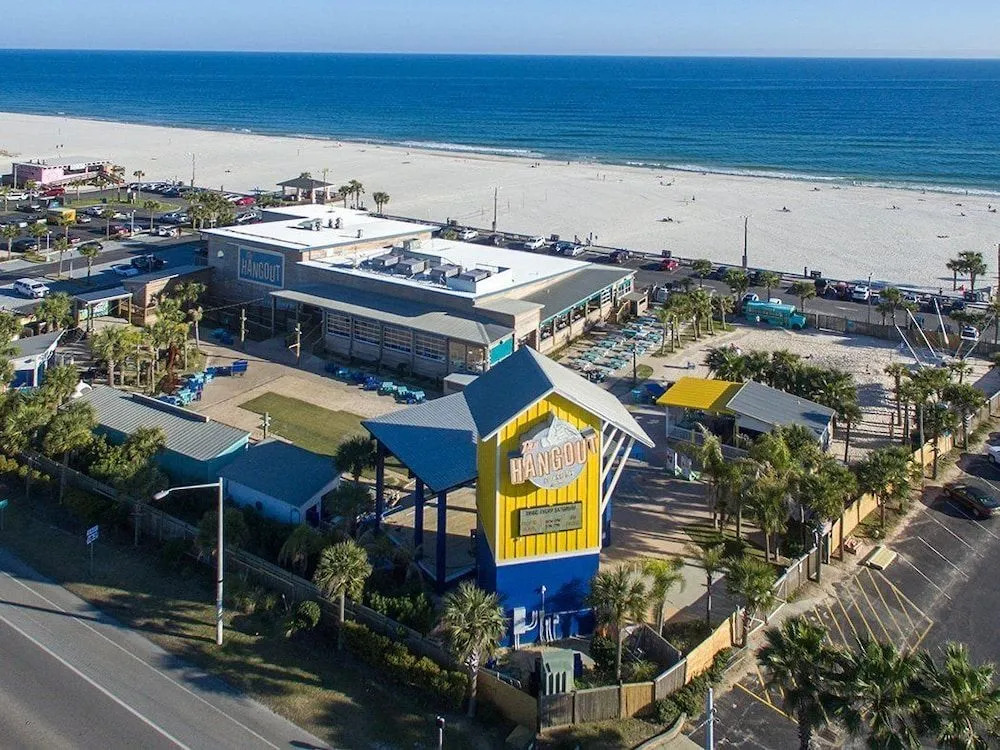 925 W Beach Seabreeze Condo - 2 Br condo by RedAwning