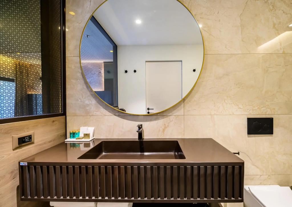 Marinus Beach Hotel