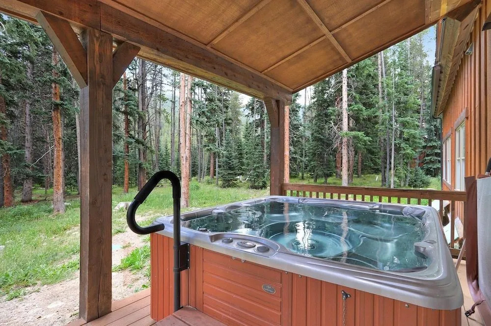 Red Mountain Lodge