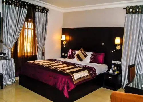 Royal Jatoz Hotels