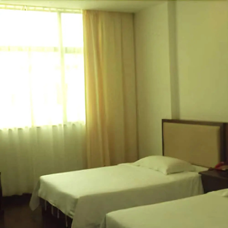 Donglong Hotel