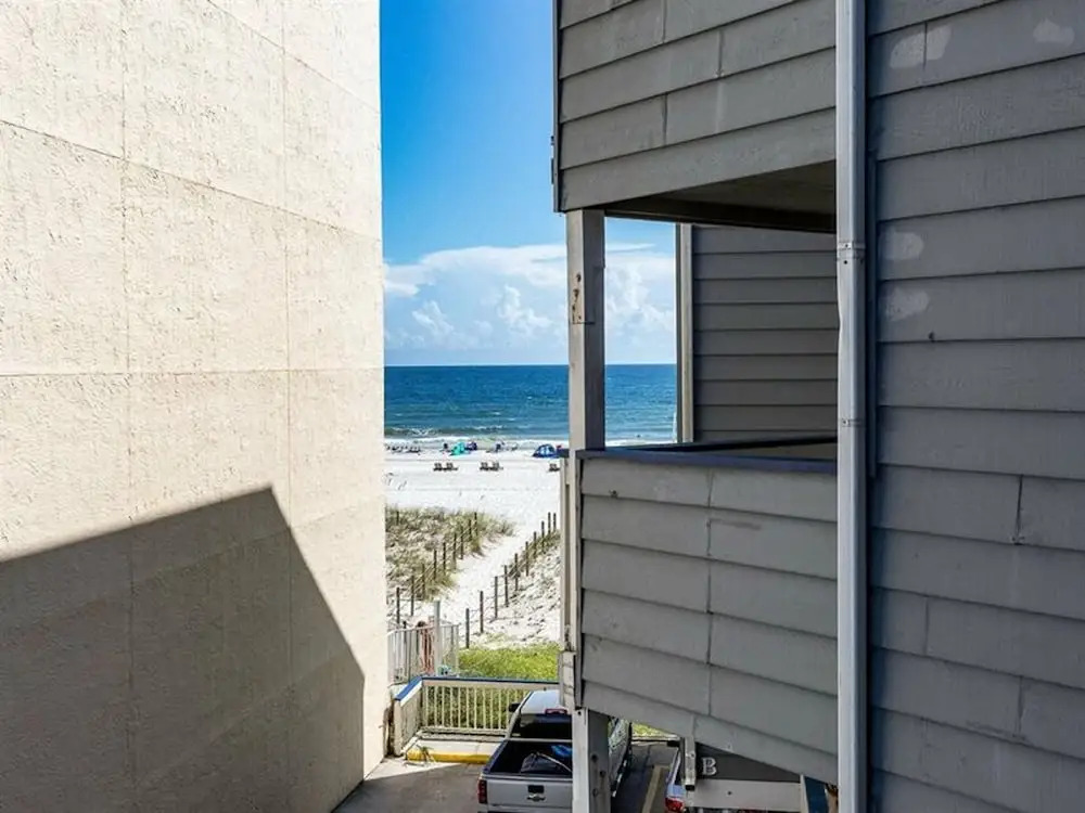 Regatta C 202C by Meyer Vacation Rentals