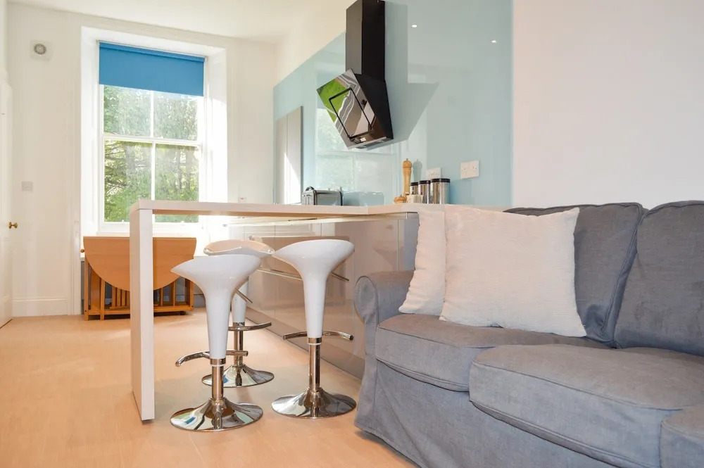 Modern 3 Bedroom Home in Morningside