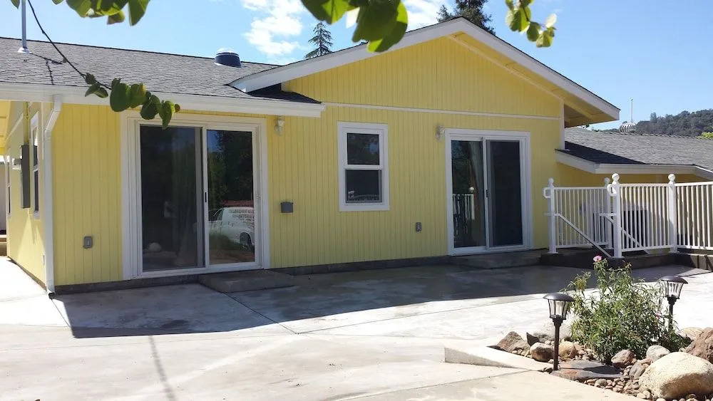 Yosemite Plaisance Bed & Breakfast