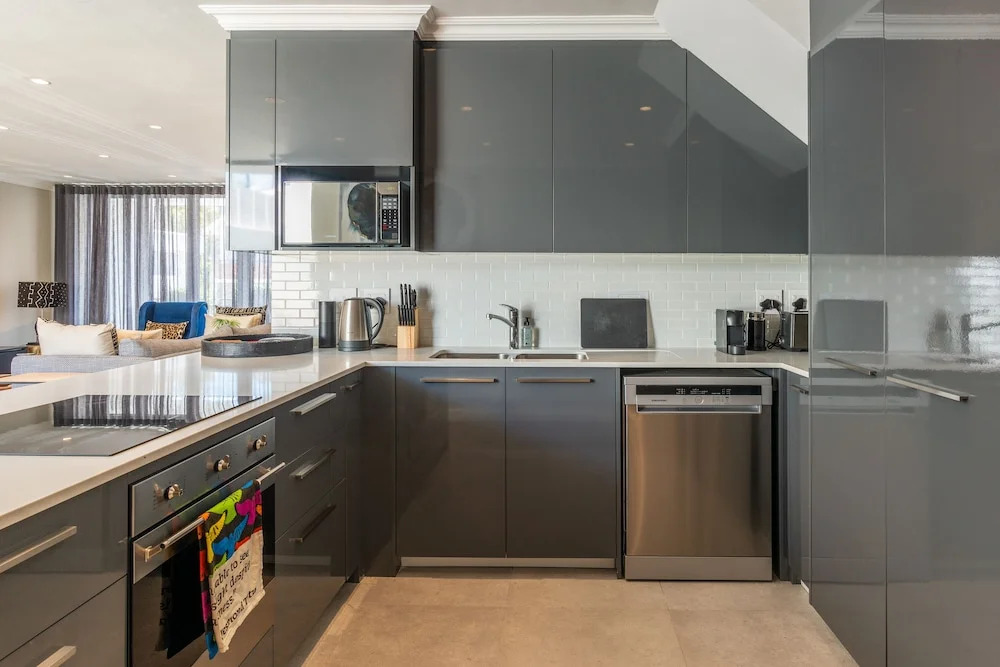 16 Irwinton Road