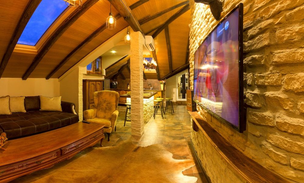 Penthouse Suites
