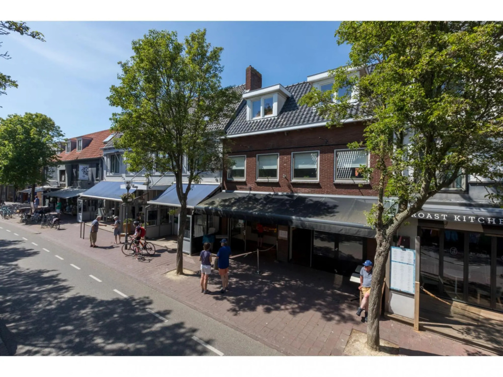 Central Domburg Apartment