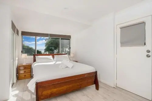 Byron Bay Accom 13 Brownell Drive Wategos Beach - Beach House