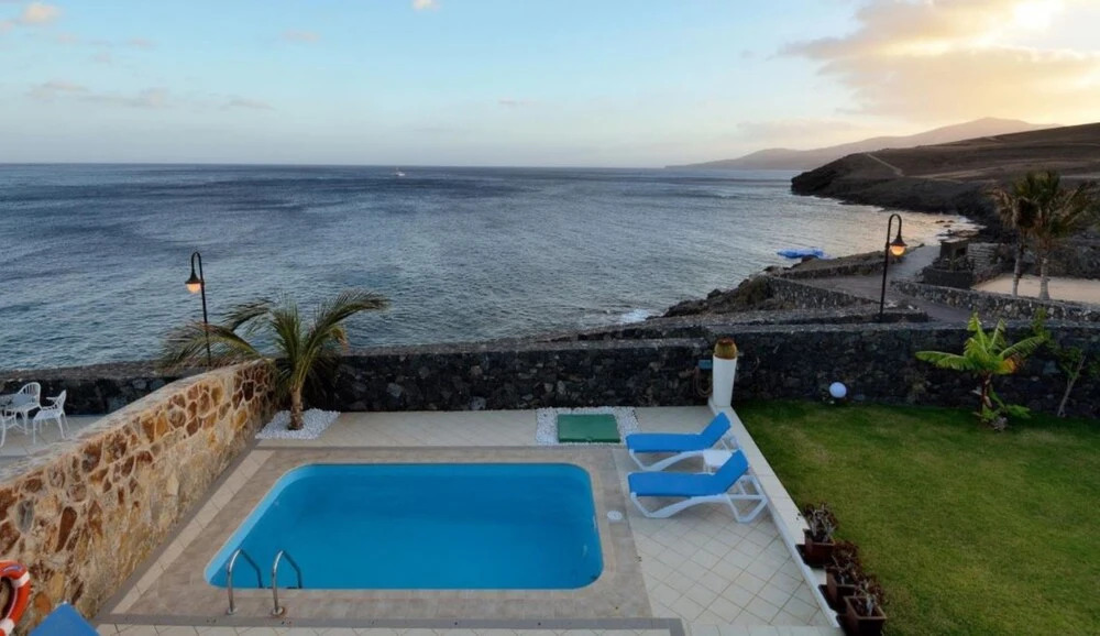 106073 -Villa in Puerto Calero