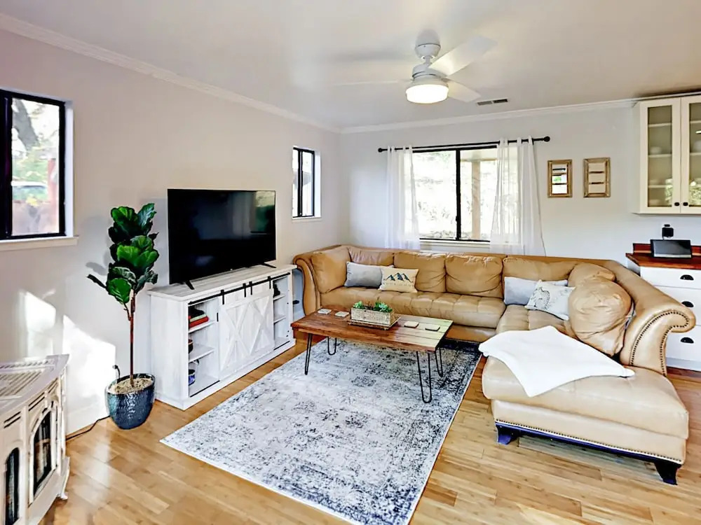 Charming Wine Country Retreat - 3 Br Home