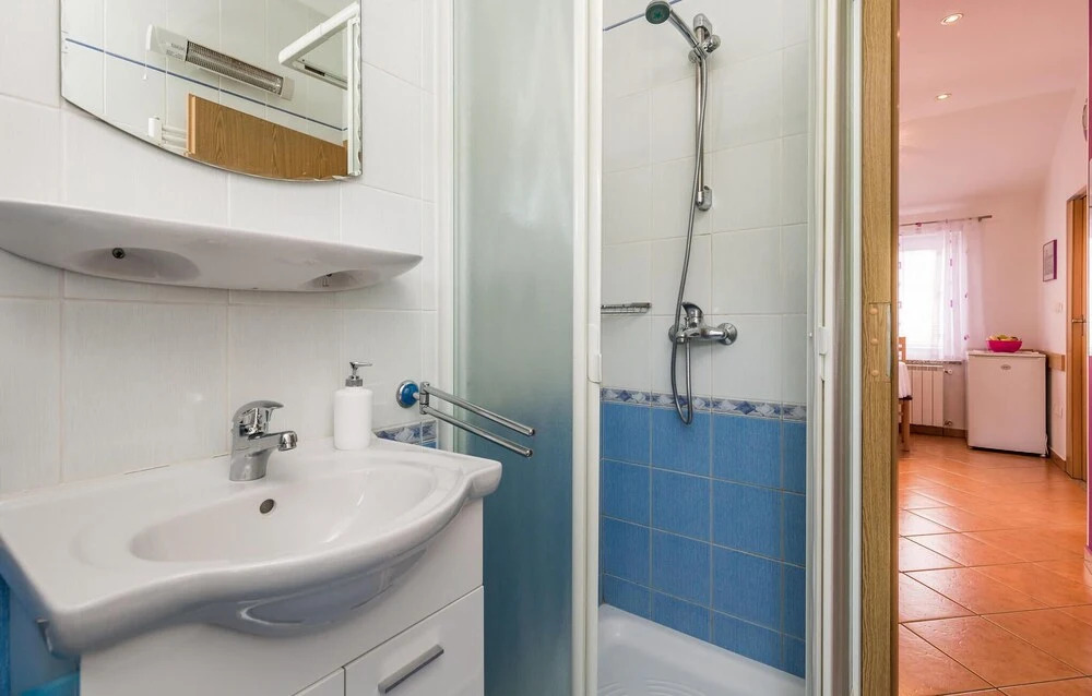 Amazing Home in Rukavac With Wifi and 2 Bedrooms