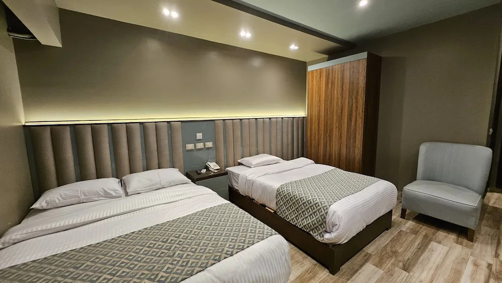 Grand Bayan Hotel & Apt at Nile Plaza