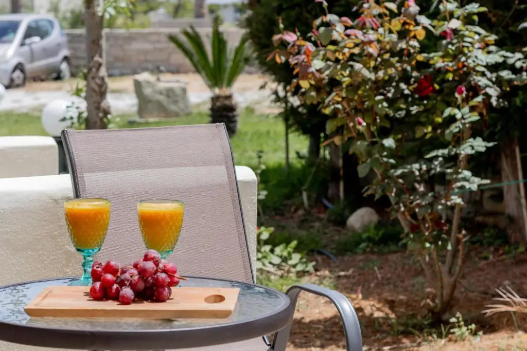 Almyra Apartments & Suites